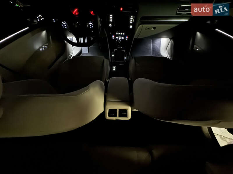 Універсал Volkswagen Golf 2013 в Мукачевому