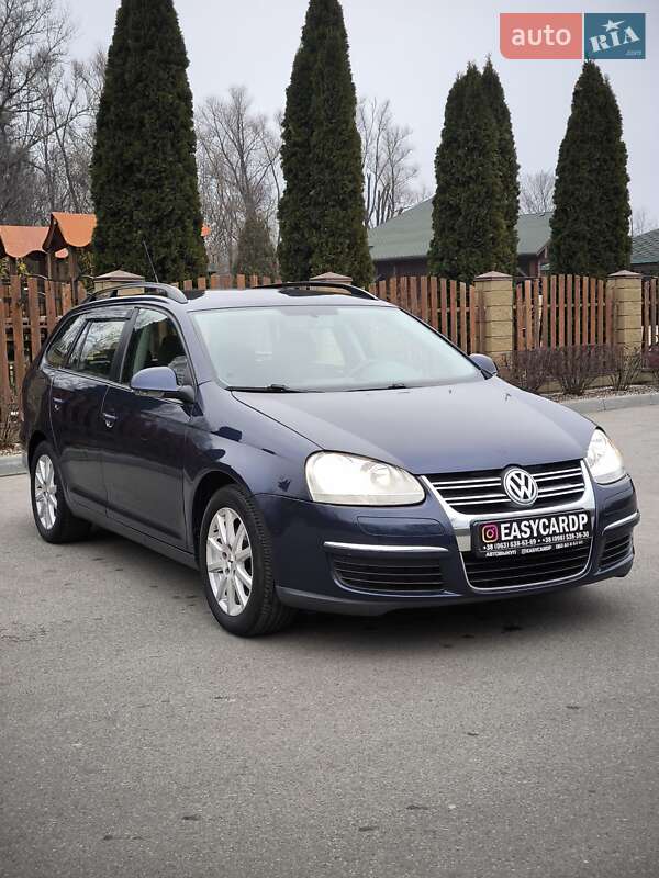 Универсал Volkswagen Golf 2009 в Днепре