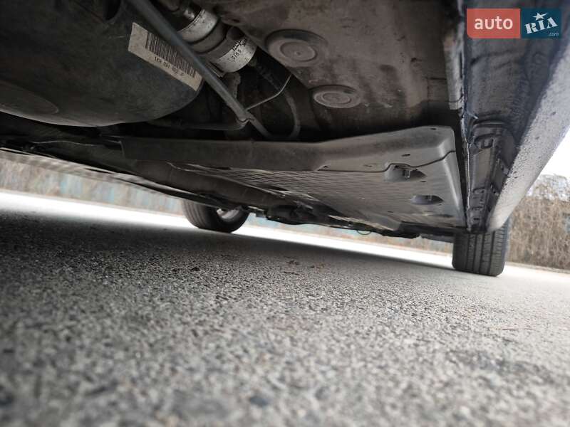 Универсал Volkswagen Golf 2009 в Днепре