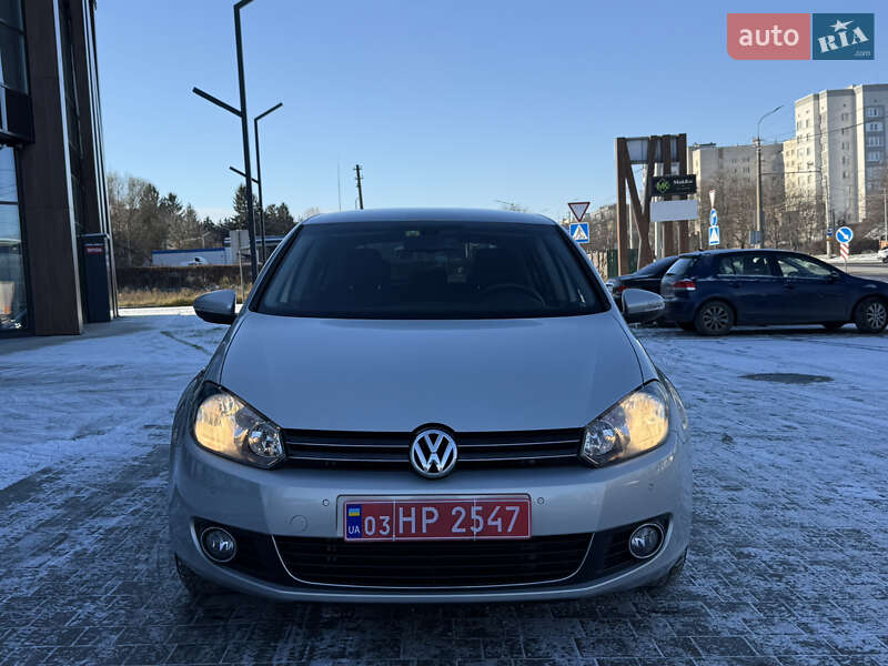 Хетчбек Volkswagen Golf 2009 в Луцьку