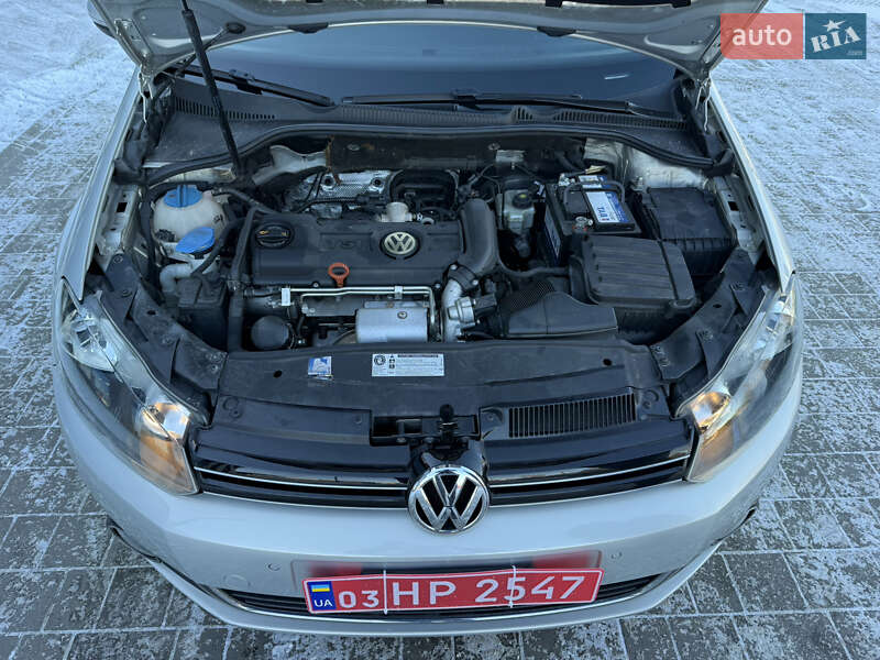 Хетчбек Volkswagen Golf 2009 в Луцьку