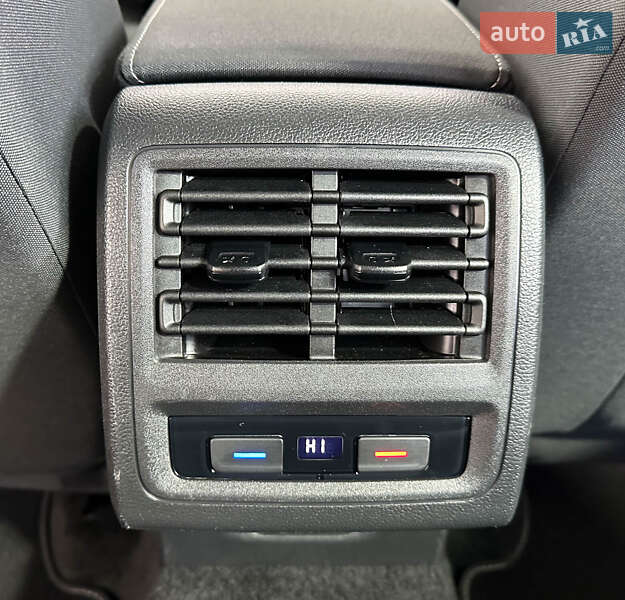 Універсал Volkswagen Golf 2020 в Львові фото 22 Універсал Volkswagen Golf 2020 в Львові