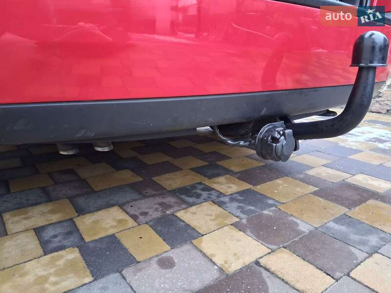 Универсал Volkswagen Golf 2002 в Харькове