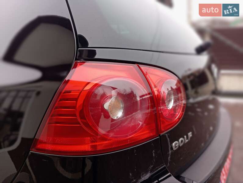 Хетчбек Volkswagen Golf 2006 в Бучачі