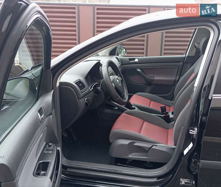 Хетчбек Volkswagen Golf 2006 в Бучачі