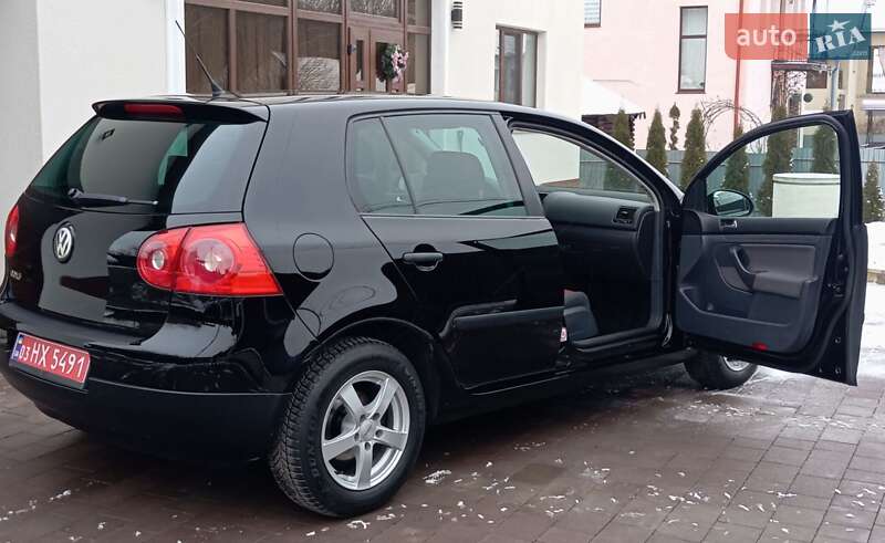 Хетчбек Volkswagen Golf 2006 в Бучачі