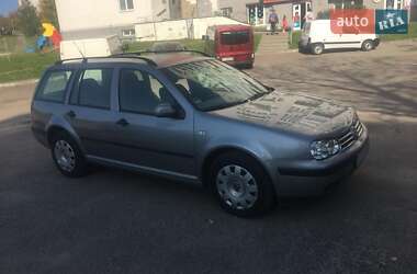 Универсал Volkswagen Golf 2003 в Львове