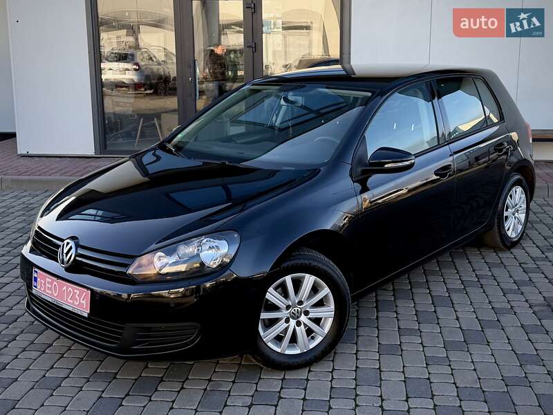 Хетчбек Volkswagen Golf 2011 в Мукачевому