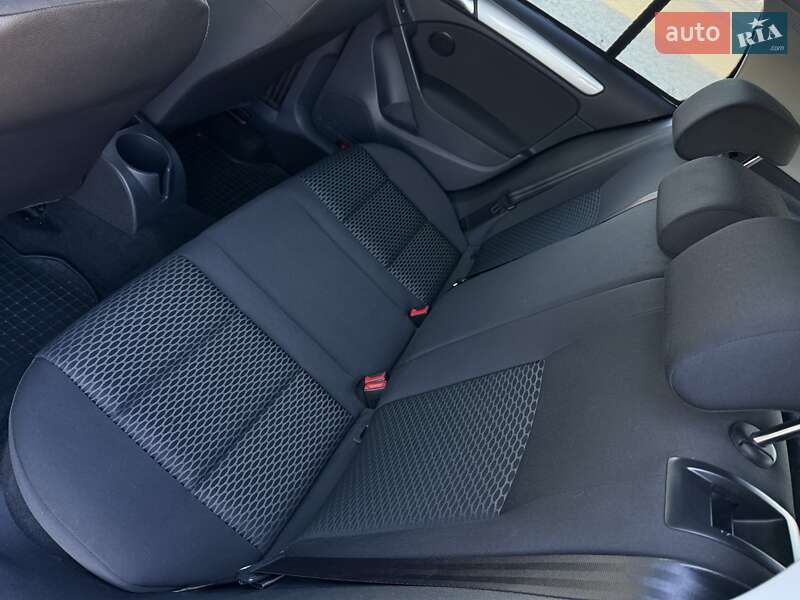 Хетчбек Volkswagen Golf 2011 в Мукачевому