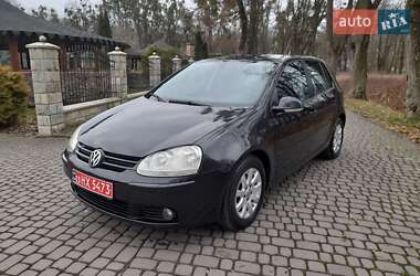Хэтчбек Volkswagen Golf 2006 в Жовкве