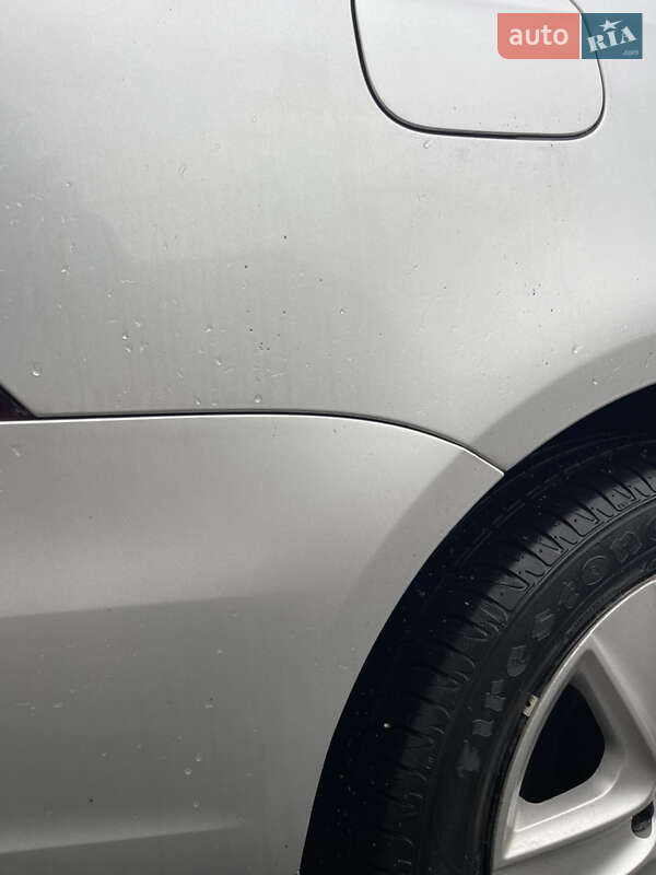 Универсал Volkswagen Golf 2012 в Ровно