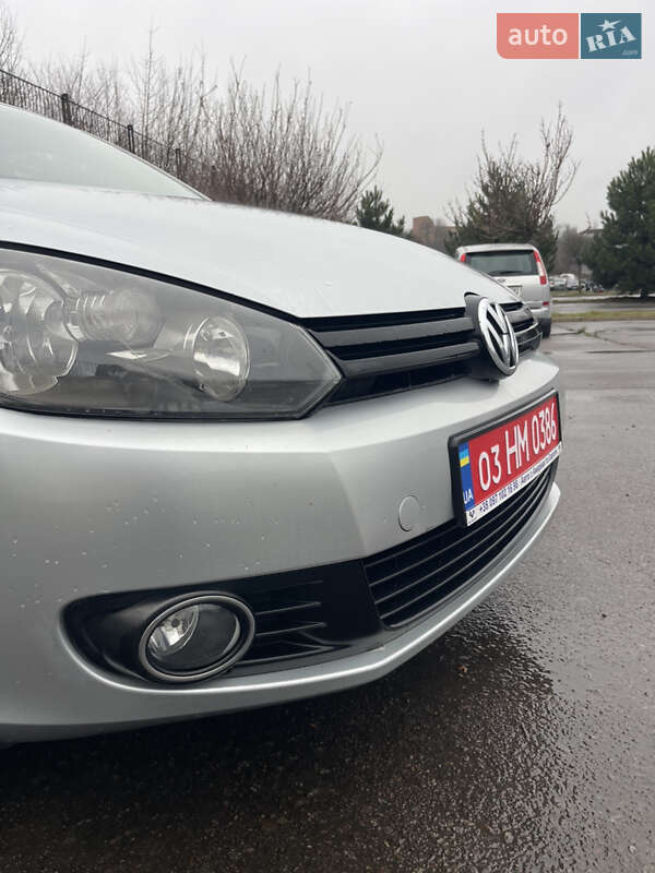 Универсал Volkswagen Golf 2012 в Ровно