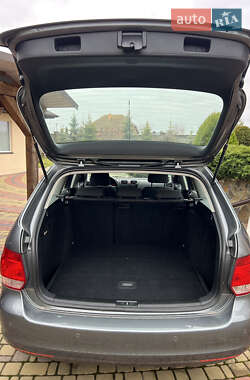 Універсал Volkswagen Golf 2009 в Луцьку