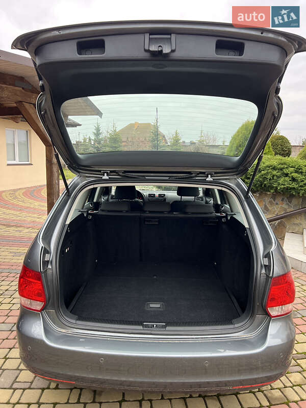 Универсал Volkswagen Golf 2009 в Луцке