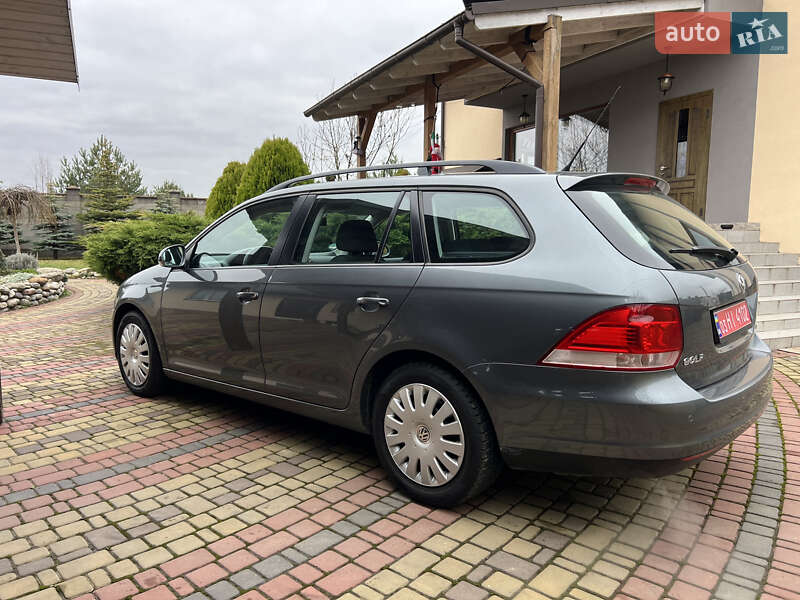 Универсал Volkswagen Golf 2009 в Луцке