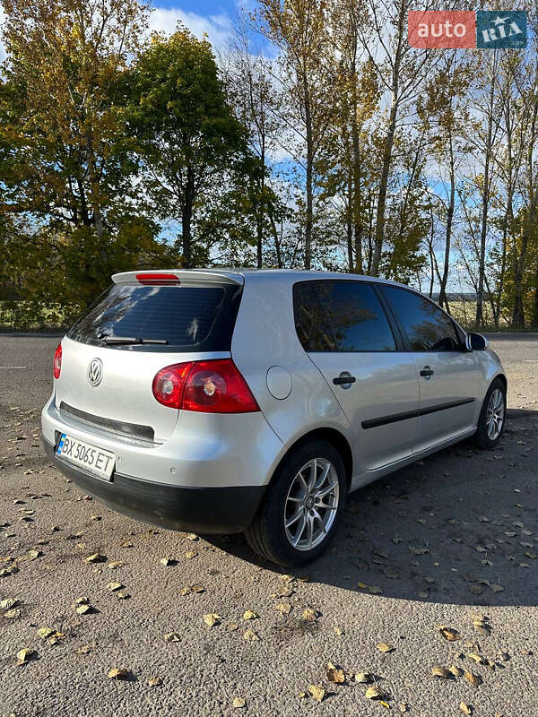 Хетчбек Volkswagen Golf 2004 в Балті