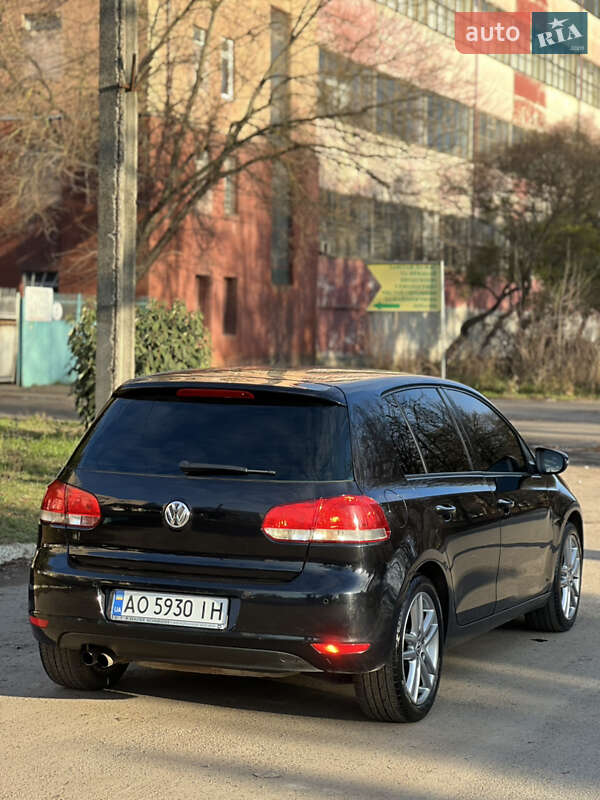 Хетчбек Volkswagen Golf 2009 в Мукачевому