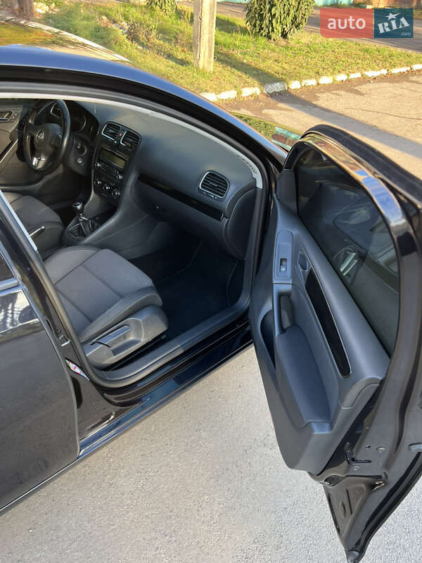 Хетчбек Volkswagen Golf 2009 в Мукачевому
