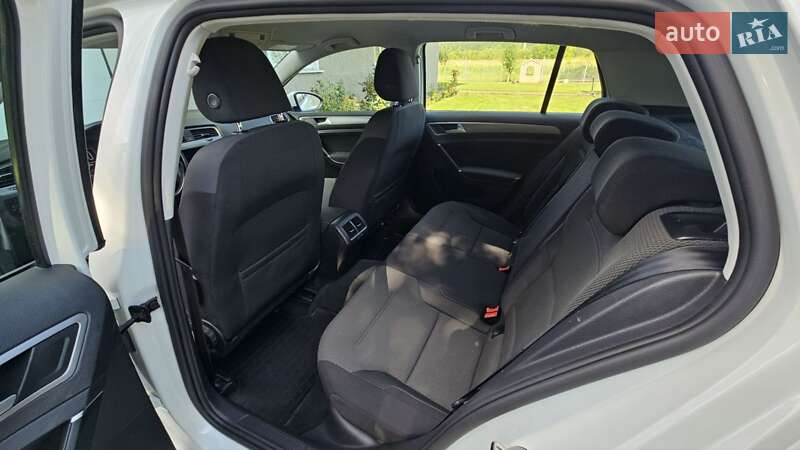 Хэтчбек Volkswagen Golf 2016 в Ивано-Франковске фото 37 Хэтчбек Volkswagen Golf 2016 в Ивано-Франковске