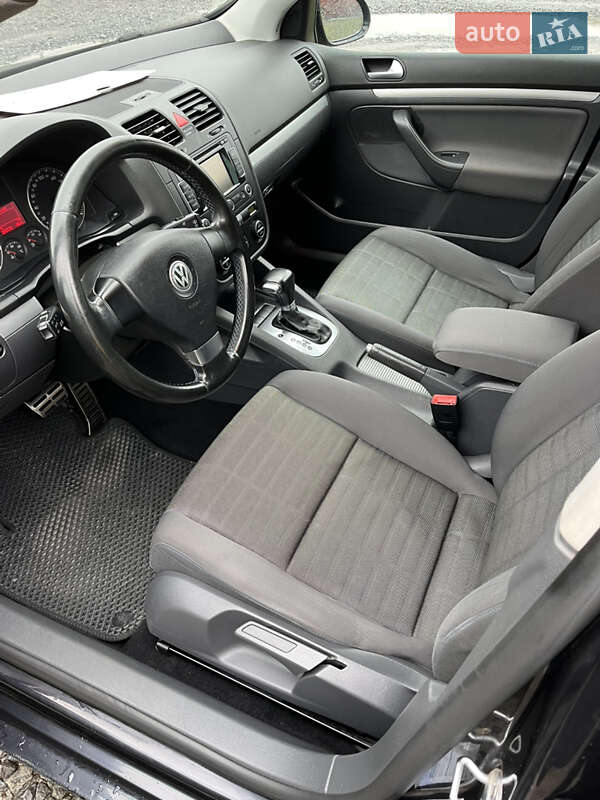 Хетчбек Volkswagen Golf 2007 в Львові