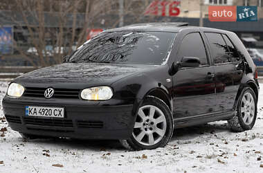 Хетчбек Volkswagen Golf 2001 в Києві