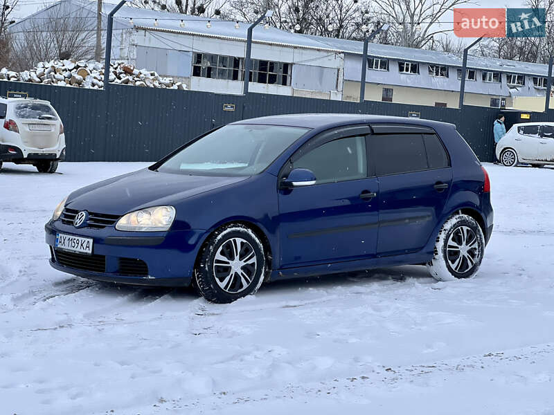 Хетчбек Volkswagen Golf 2005 в Харкові