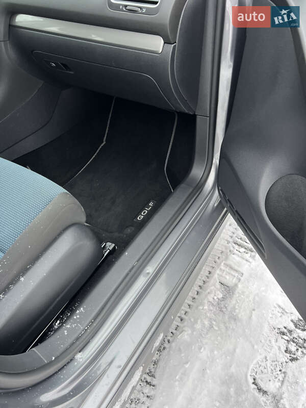 Хетчбек Volkswagen Golf 2012 в Білій Церкві