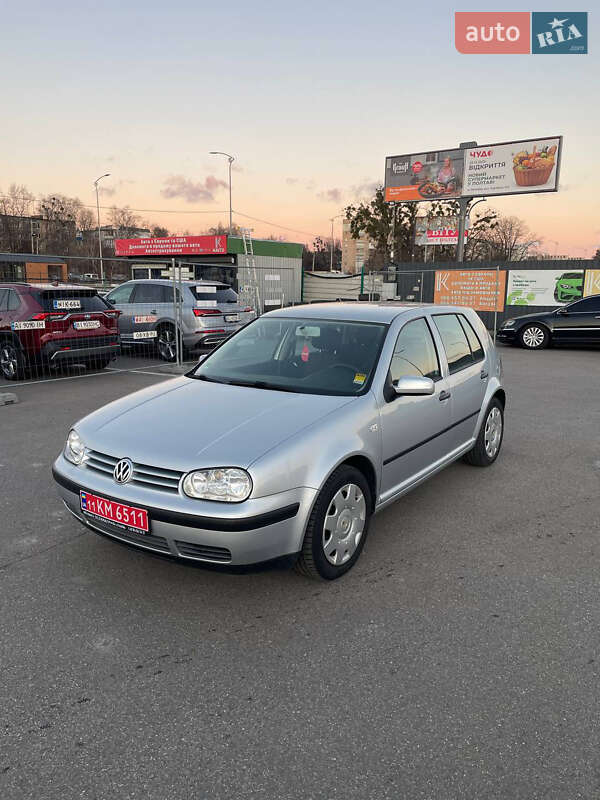 Volkswagen Golf 2001