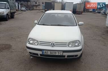 Хетчбек Volkswagen Golf 2000 в Запоріжжі