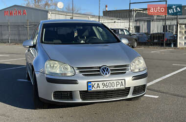Хэтчбек Volkswagen Golf 2006 в Киеве