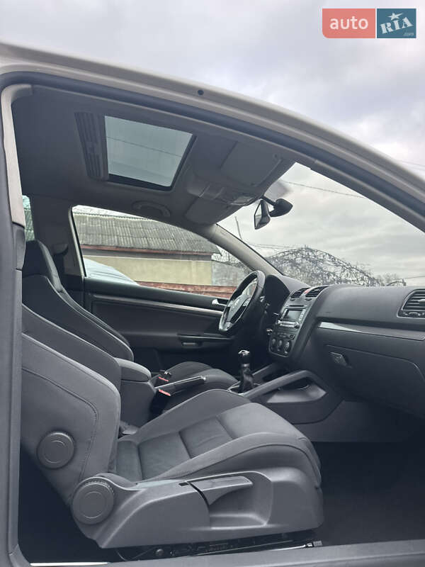 Хетчбек Volkswagen Golf 2007 в Мельниці-Подільській