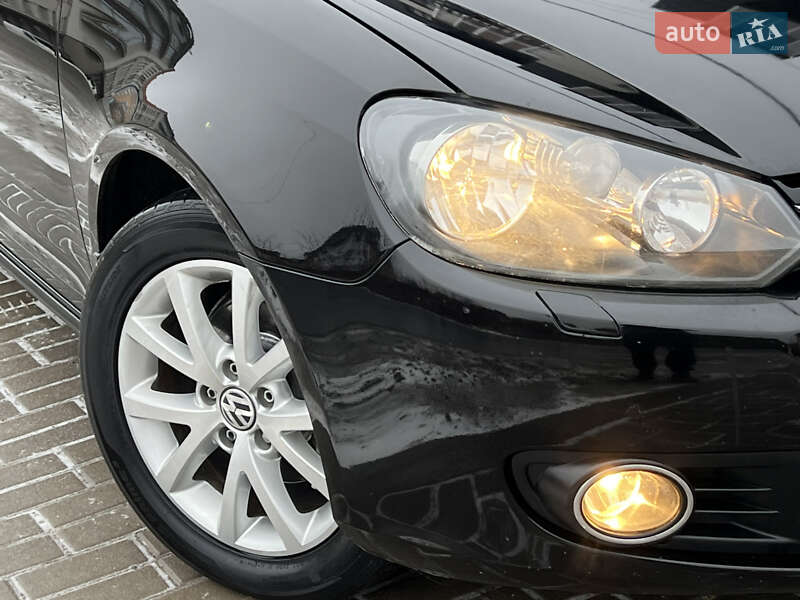 Універсал Volkswagen Golf 2010 в Тернополі
