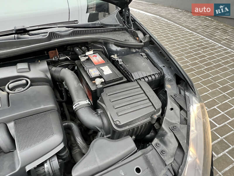 Універсал Volkswagen Golf 2010 в Тернополі