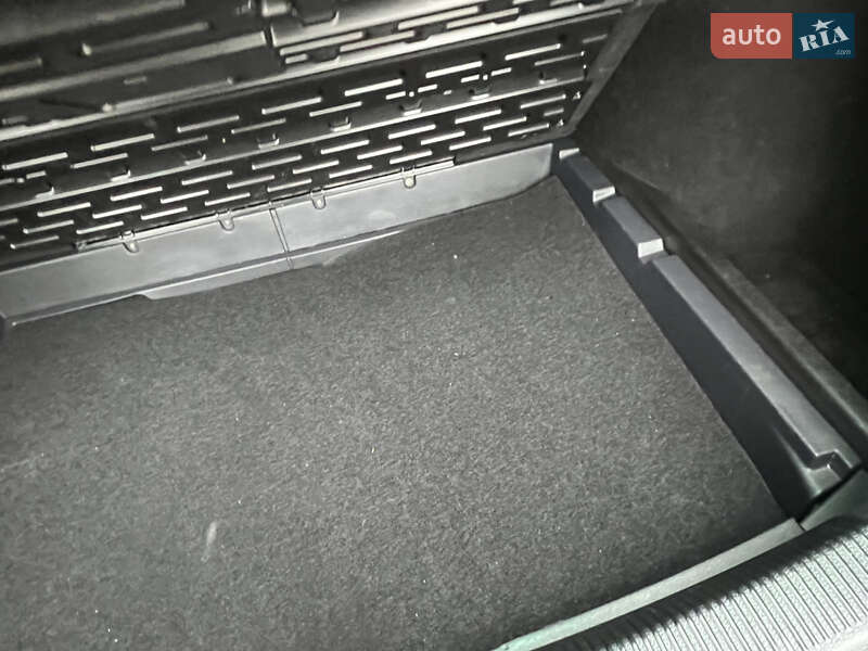 Універсал Volkswagen Golf 2010 в Тернополі