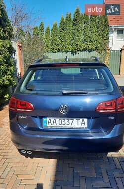 Універсал Volkswagen Golf 2015 в Києві