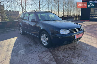 Универсал Volkswagen Golf 2002 в Ровно