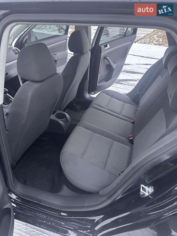 Універсал Volkswagen Golf 2008 в Києві