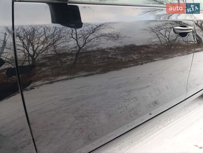 Хетчбек Volkswagen Golf 2011 в Києві