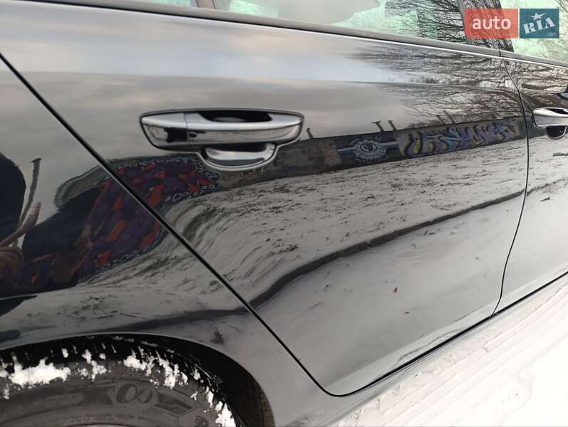 Хетчбек Volkswagen Golf 2011 в Києві