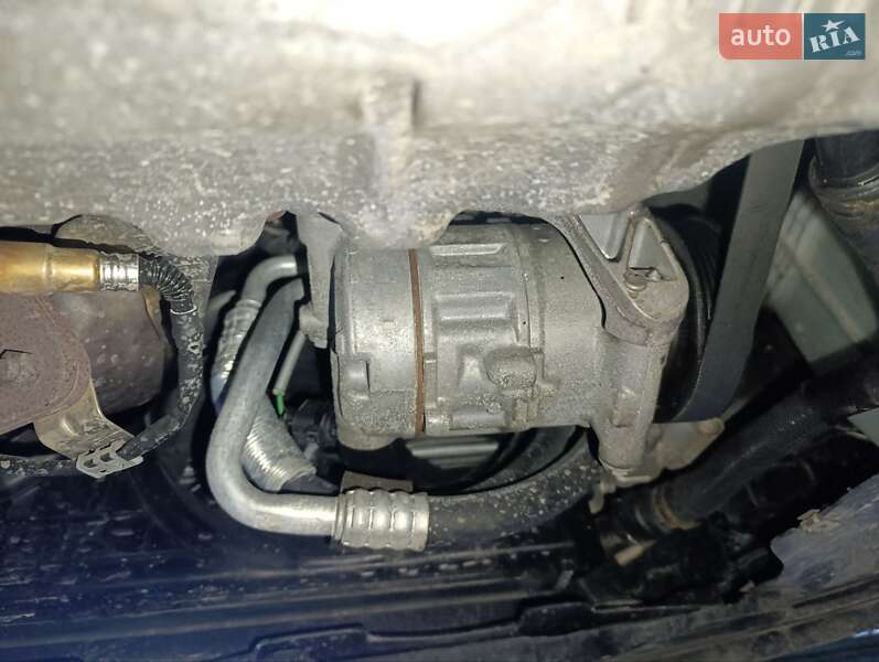 Хетчбек Volkswagen Golf 2011 в Києві