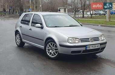 Хетчбек Volkswagen Golf 2001 в Миколаєві
