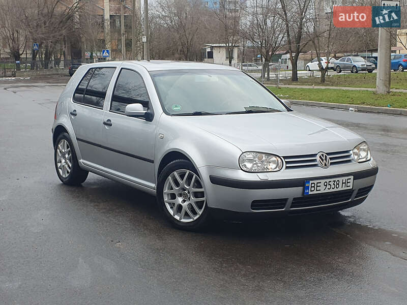 Volkswagen Golf 2001