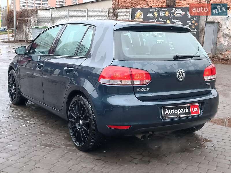 Хетчбек Volkswagen Golf 2010 в Харкові