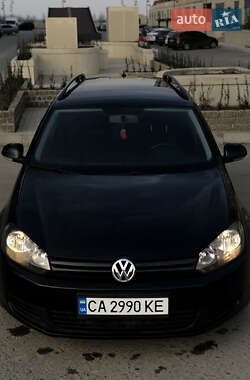 Універсал Volkswagen Golf 2010 в Умані