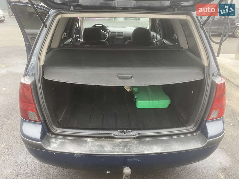 Універсал Volkswagen Golf 2000 в Києві