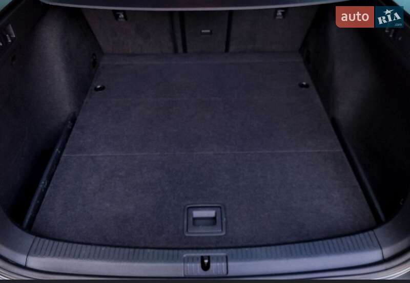 Универсал Volkswagen Golf 2017 в Мурованых Куриловцах