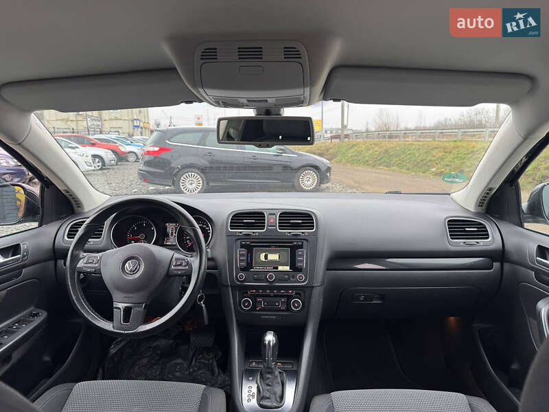 Універсал Volkswagen Golf 2012 в Стрию