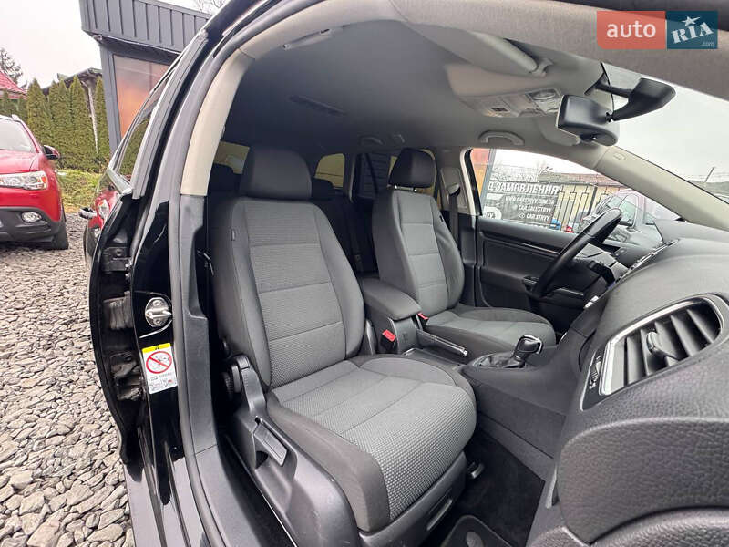 Універсал Volkswagen Golf 2012 в Стрию