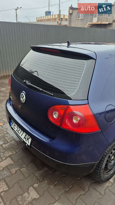 Хетчбек Volkswagen Golf 2005 в Кривому Розі