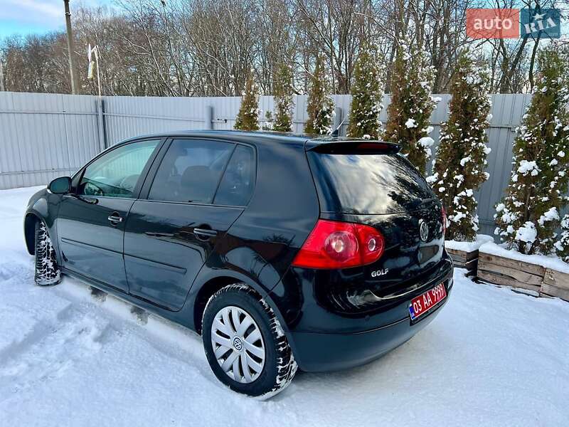 Хетчбек Volkswagen Golf 2008 в Полтаві